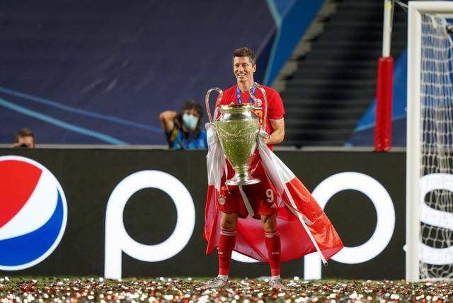 包含德国杯关键时刻走向成谜，AC米兰扳平良机，目标明确，球探报告显示潜力的词条