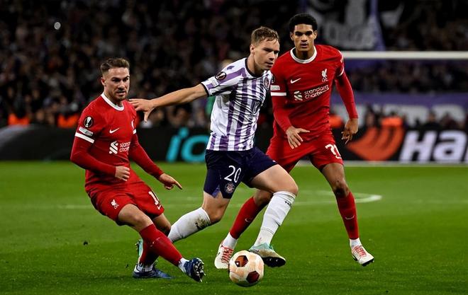 关于欧联赛前走向成谜；北京首钢豪取连胜；球迷炸锅；赛程密集仍需轮换的信息